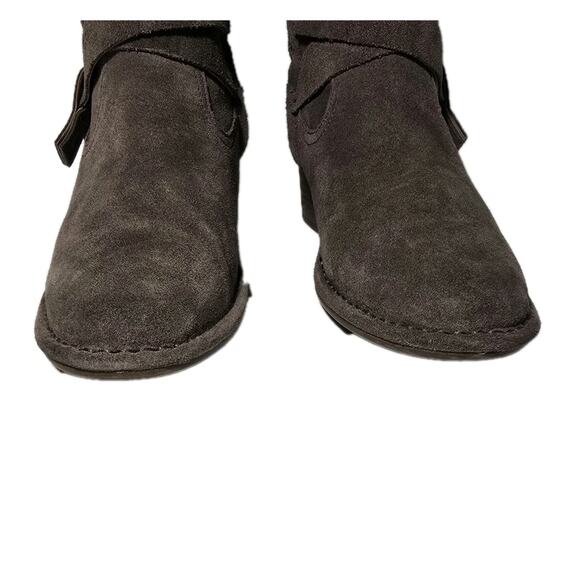 UGG BANDARA TALL SUEDE RIDING BOOT MYSTERIOUS Taupe (color) WOMENS SIZE 9 - Picture 3 of 14